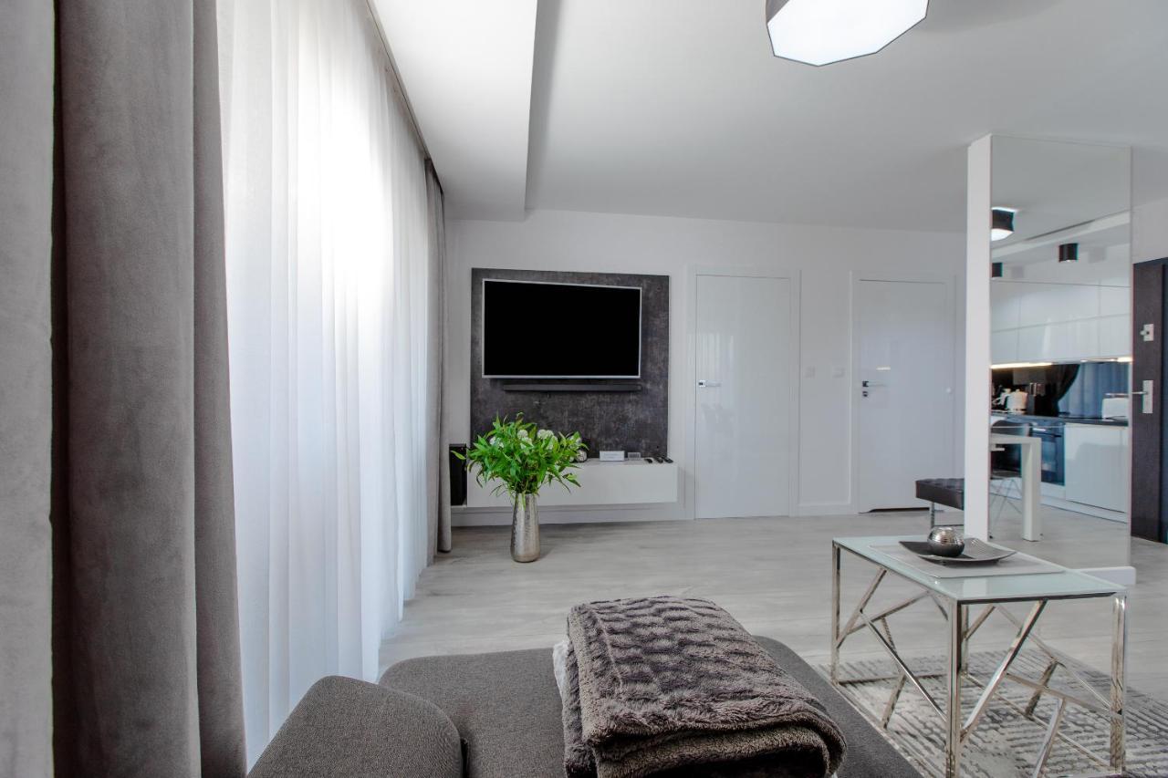 Apartament Linia Komfortu Gardenia Dziwnow Z Widokiem Na Morze Epapartamenty Exteriör bild