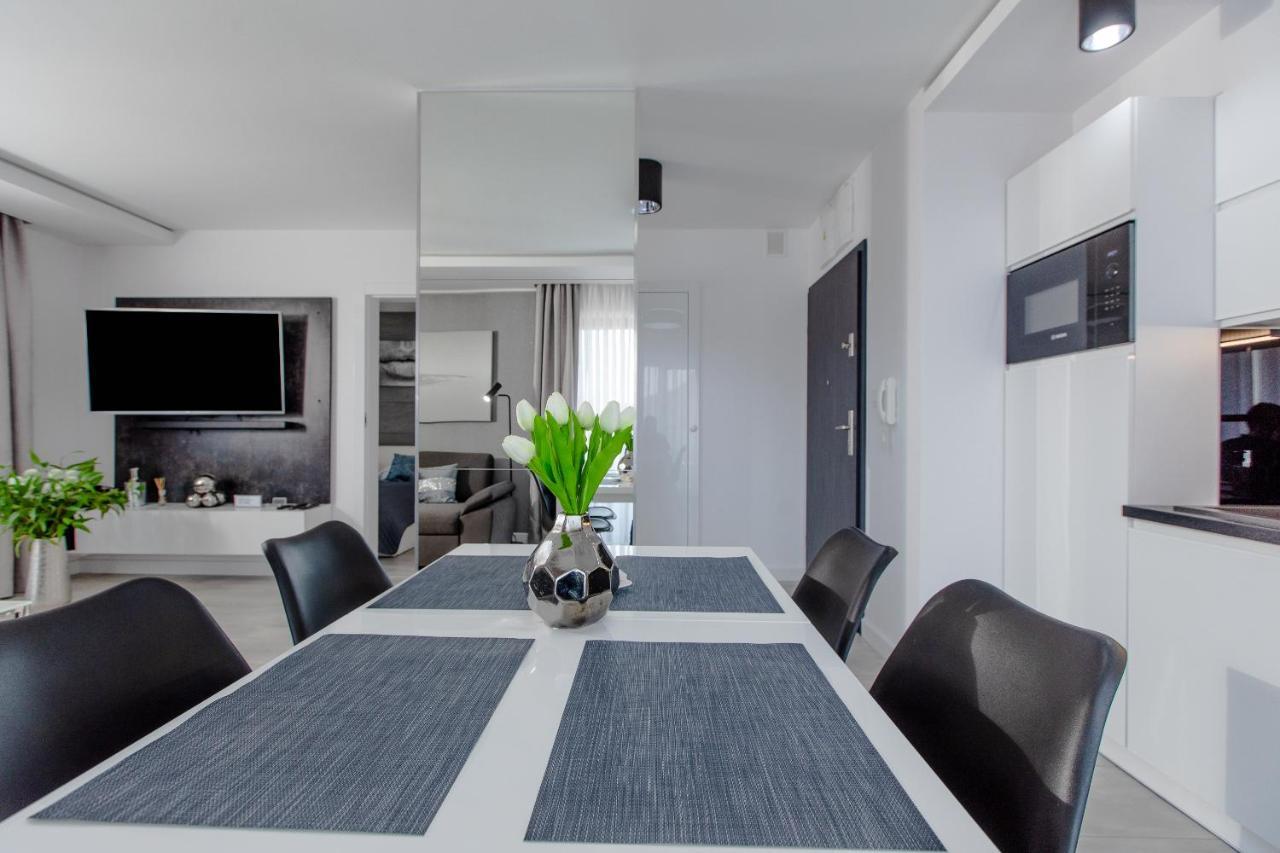 Apartament Linia Komfortu Gardenia Dziwnow Z Widokiem Na Morze Epapartamenty Exteriör bild