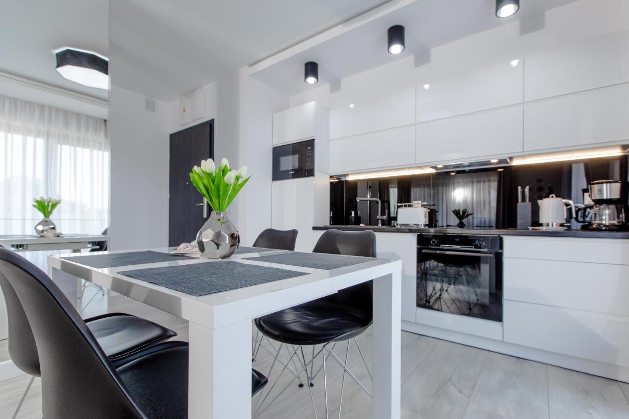 Apartament Linia Komfortu Gardenia Dziwnow Z Widokiem Na Morze Epapartamenty Exteriör bild