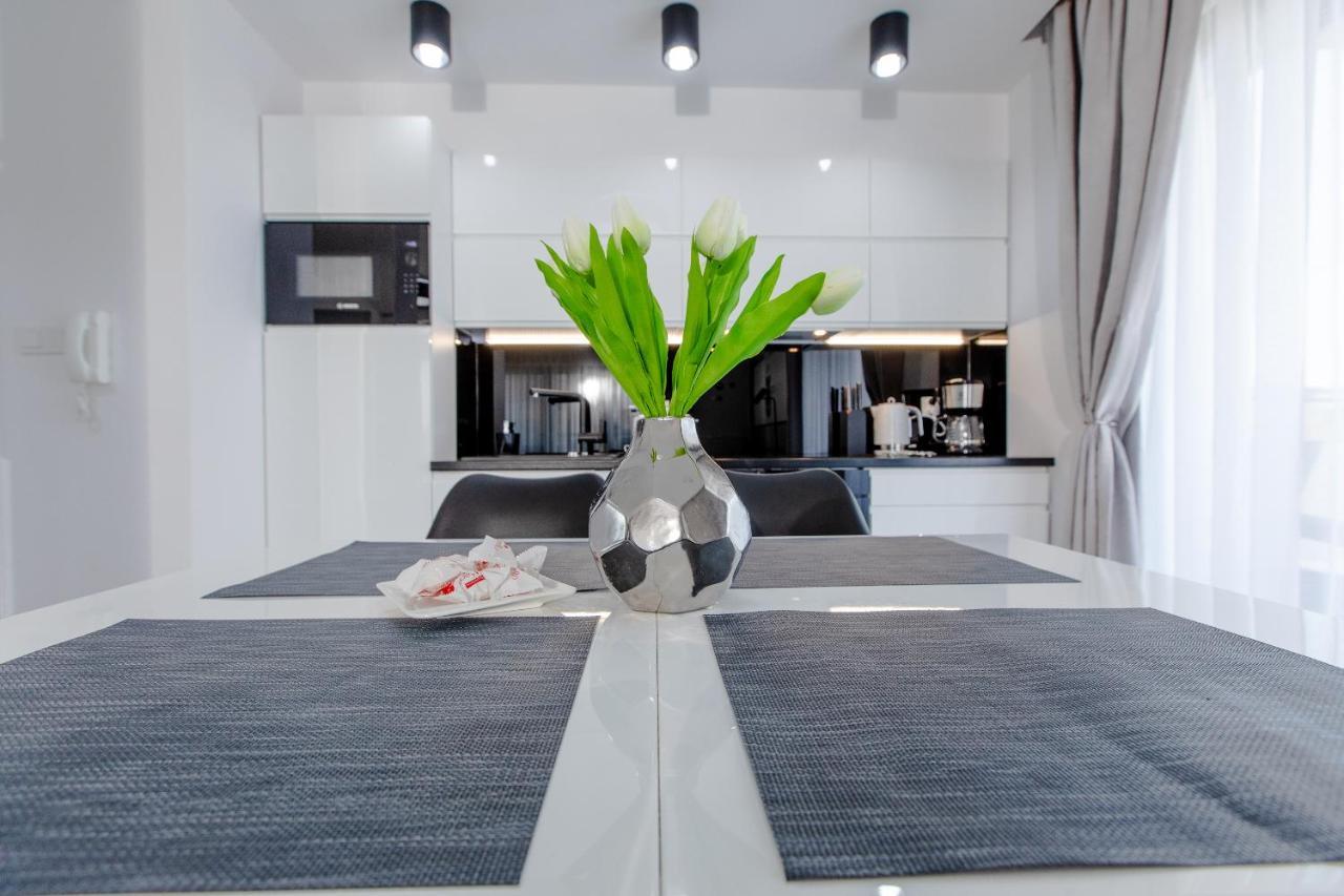 Apartament Linia Komfortu Gardenia Dziwnow Z Widokiem Na Morze Epapartamenty Exteriör bild