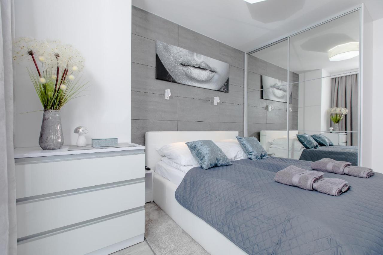 Apartament Linia Komfortu Gardenia Dziwnow Z Widokiem Na Morze Epapartamenty Exteriör bild